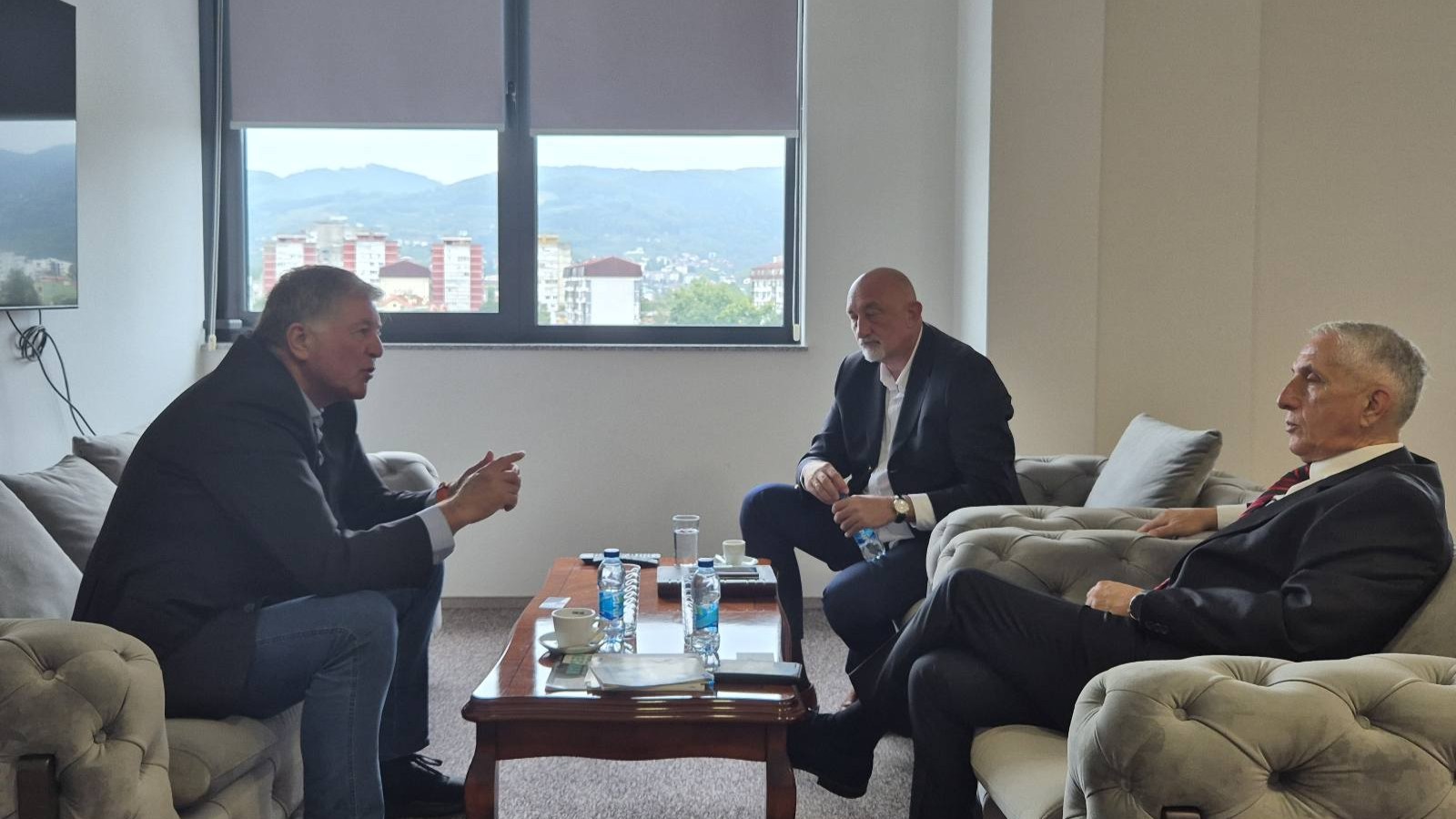 Predsjednik Čađo sa predsjednikom Georgakisom